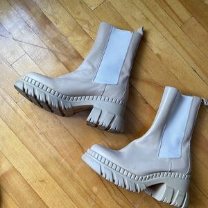 Size 37 Beige Chunky Sole Women's Boots